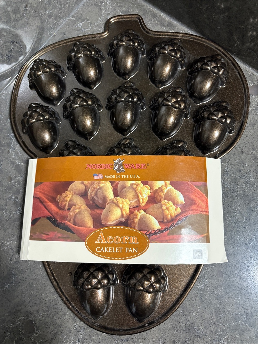 Nordic Ware Bronze Acorn Cakelet Mold Pan